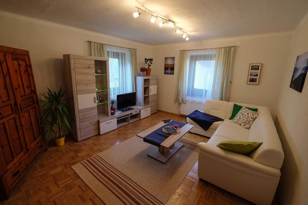 Haus Hubertus Apartman Radnig Kültér fotó